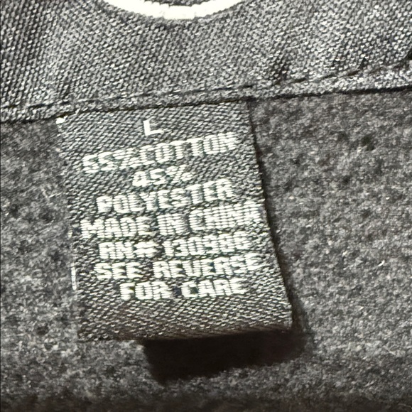 Hard Rock Cafe Black and Red Hoodie - Picture 2 of 5